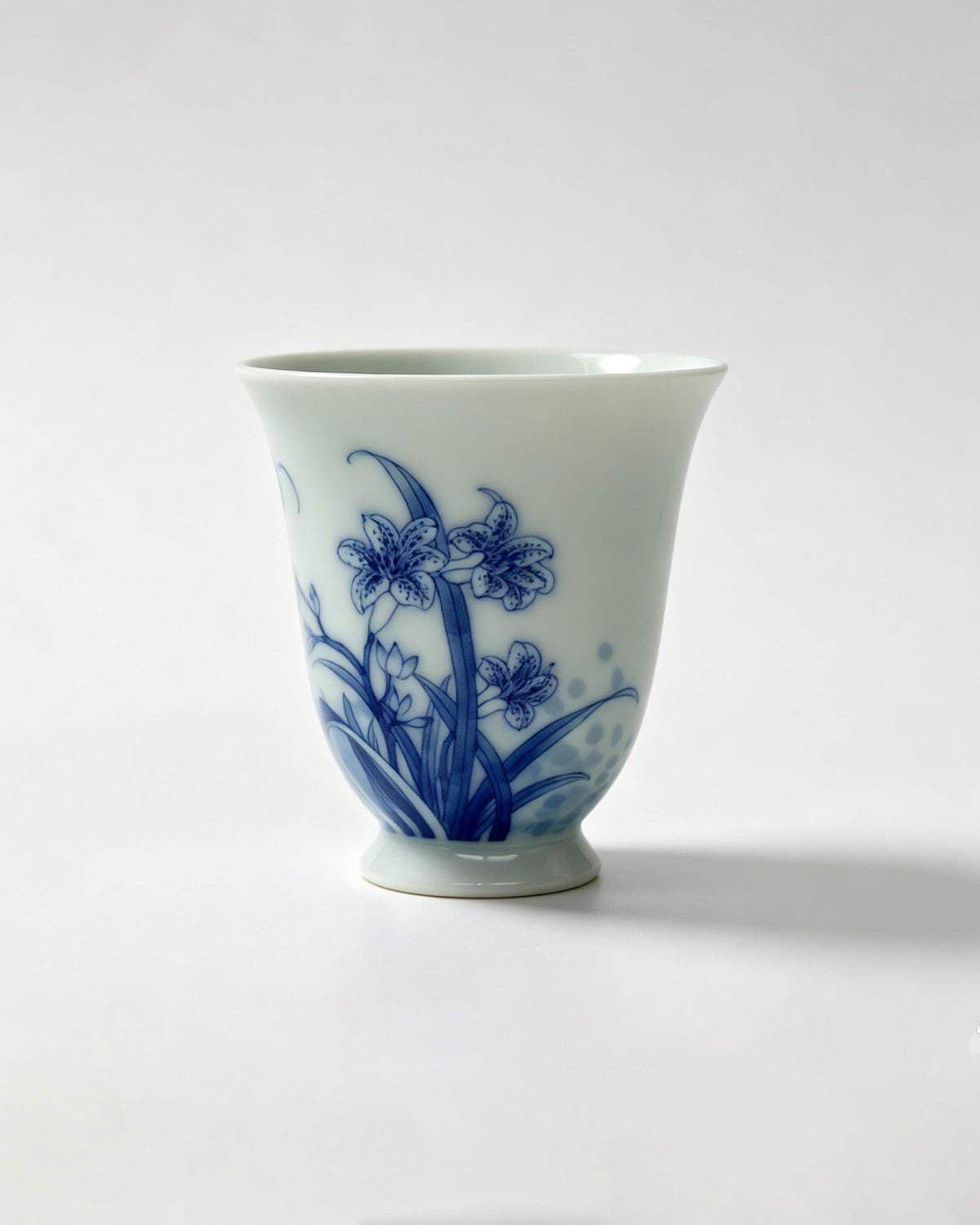 Blue and White Butterfly & Daylily       60ml   -Jingdezhen porcelain