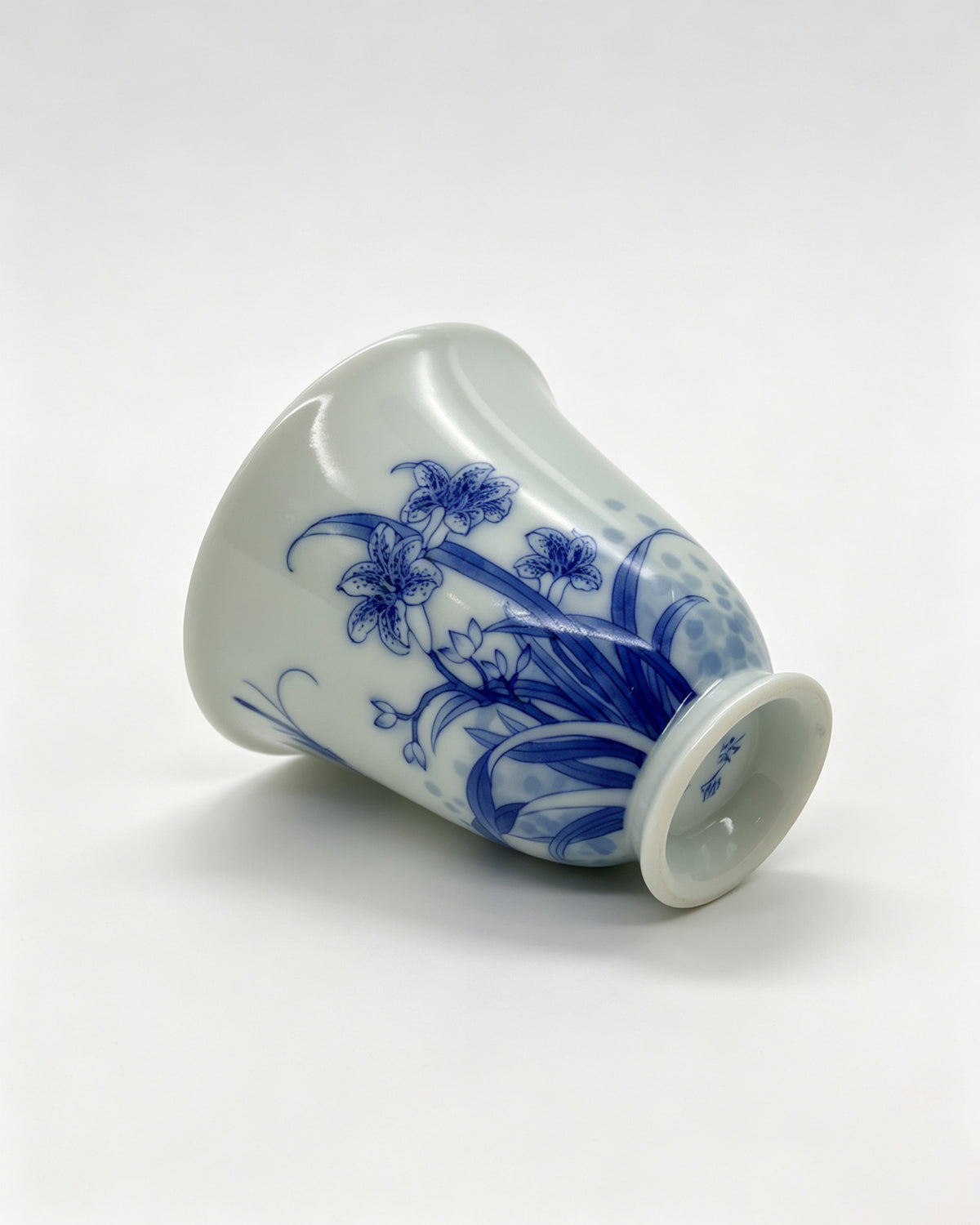 Blue and White Butterfly & Daylily       60ml   -Jingdezhen porcelain