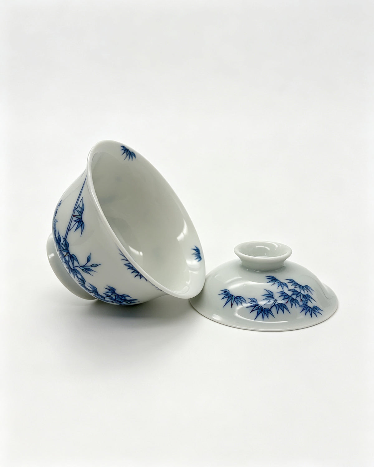 Whispering Bamboo Gaiwan        150ml   -Jingdezhen porcelain