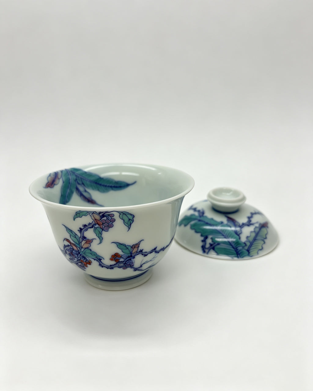 Doucai Banana & Grape Gaiwan     170ml   -Jingdezhen porcelain