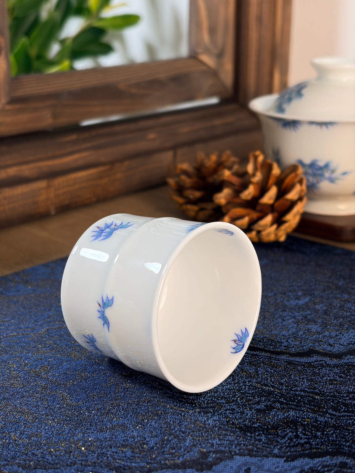 Hand-painted Bamboo Joint Porcelain Teacup       60ml   -Jingdezhen porcelain