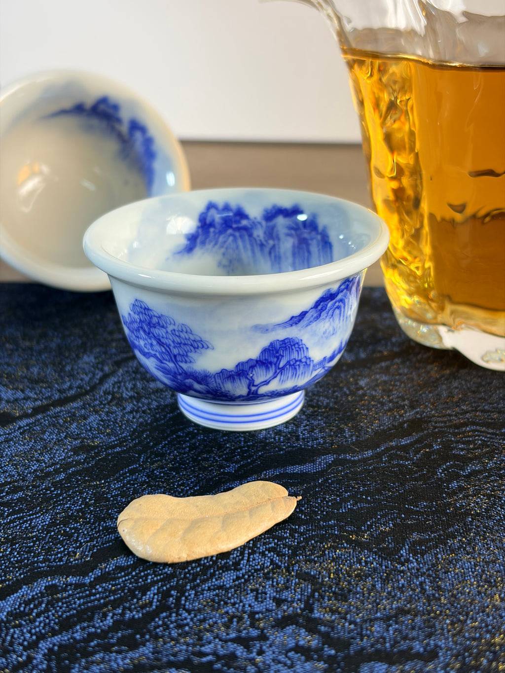 Blue and White Landscape Tea Cup       50ml   -Jingdezhen porcelain