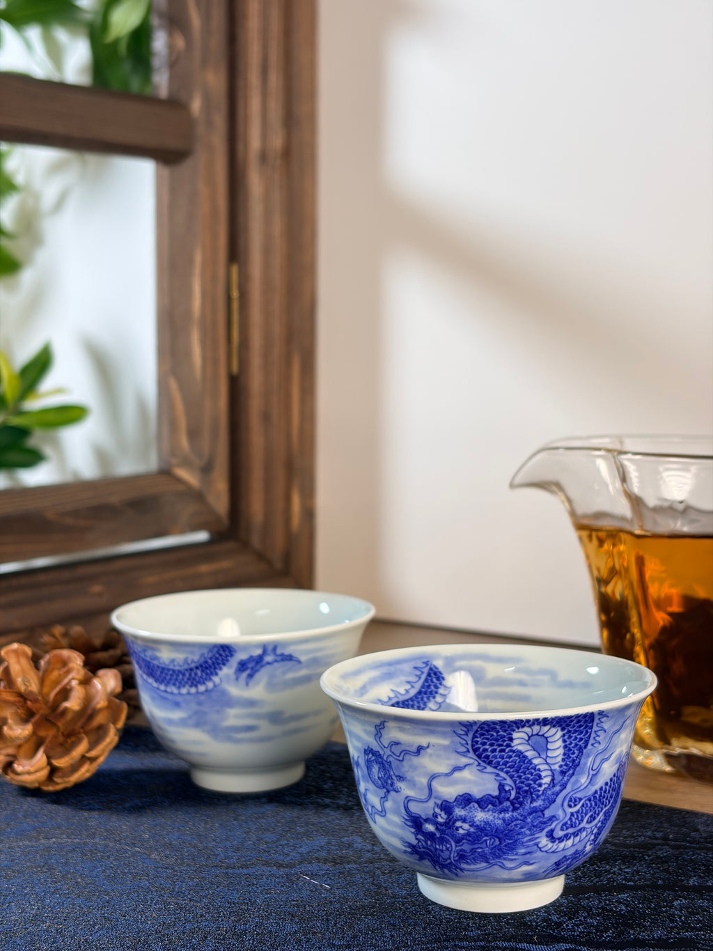 Hidden Dragon Blue and White Tea Tasting Cup        110ml   -Jingdezhen porcelain