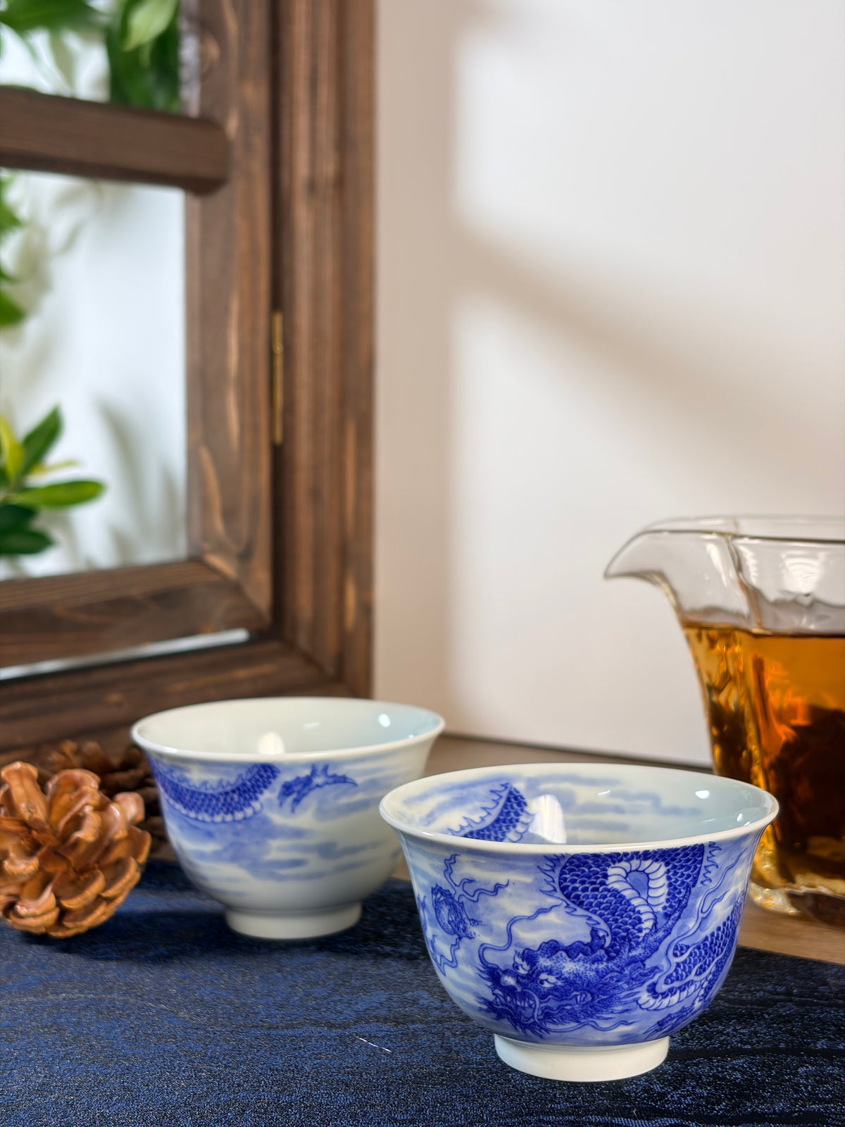 Hidden Dragon Blue and White Tea Tasting Cup        110ml   -Jingdezhen porcelain