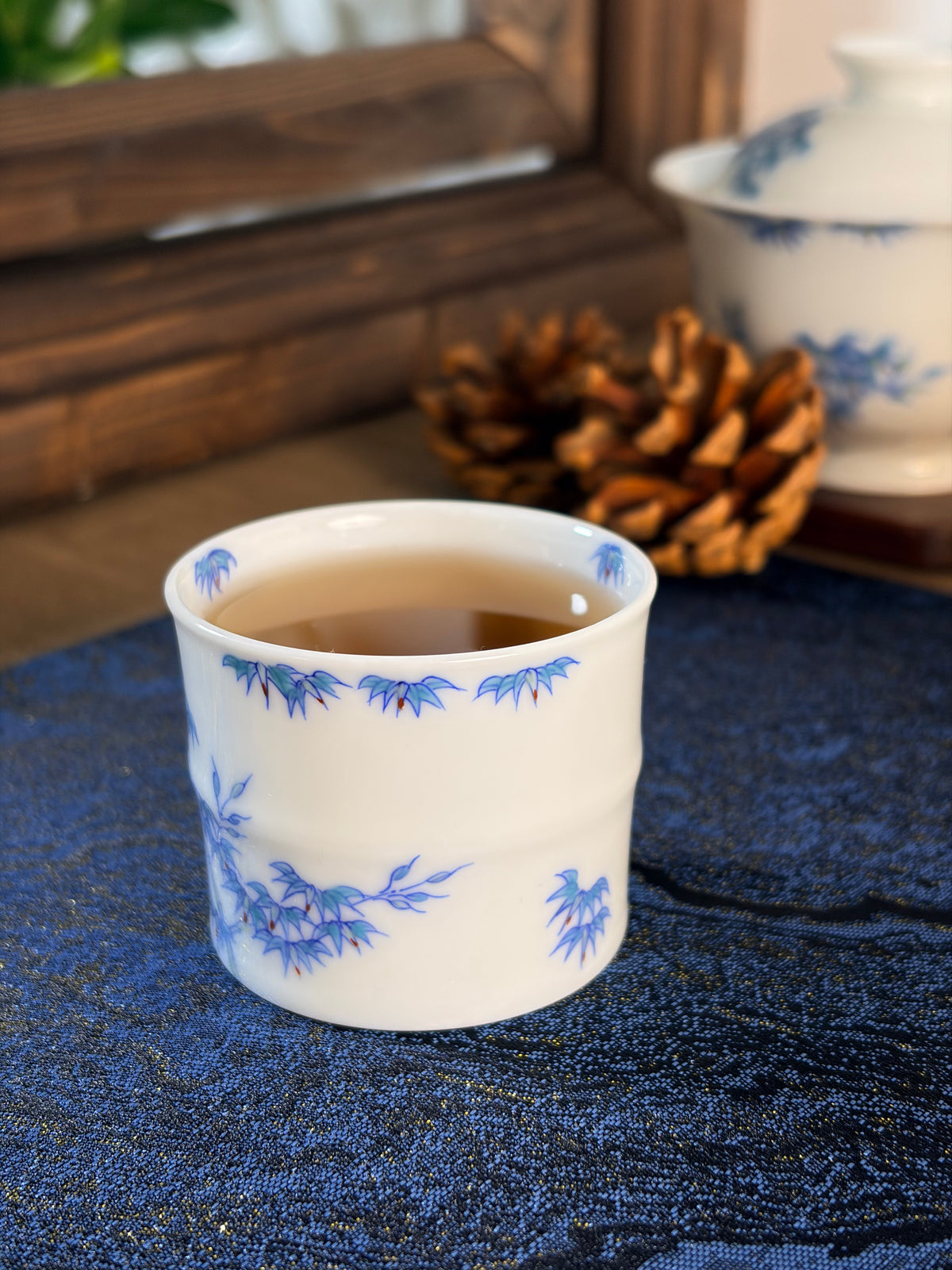Hand-painted Bamboo Joint Porcelain Teacup       60ml   -Jingdezhen porcelain