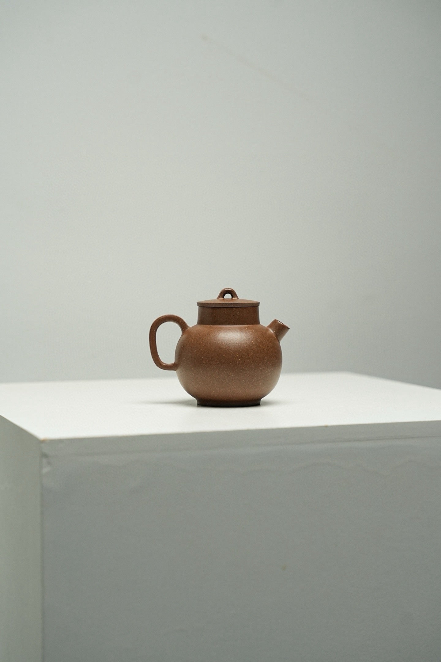 Ling Long Yu Guan 100cc - Yixing Zisha Purple Clay Teapot