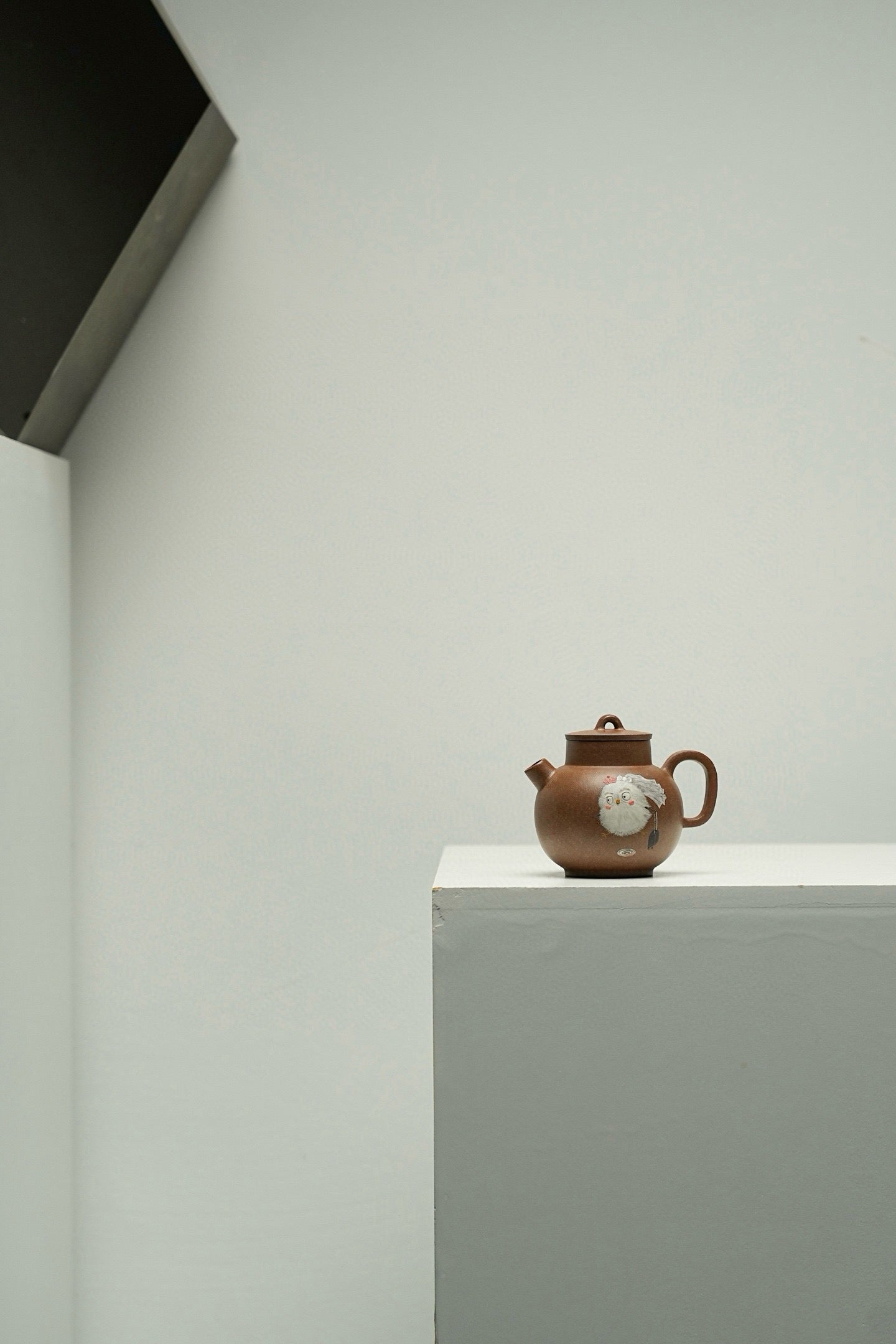 Ling Long Yu Guan 100cc - Yixing Zisha Purple Clay Teapot