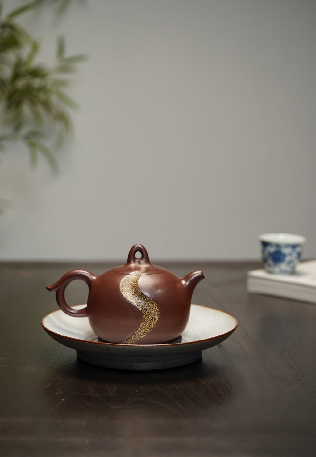 Ren Sheng Lu  420cc - Yixing Zisha Purple Clay Teapot