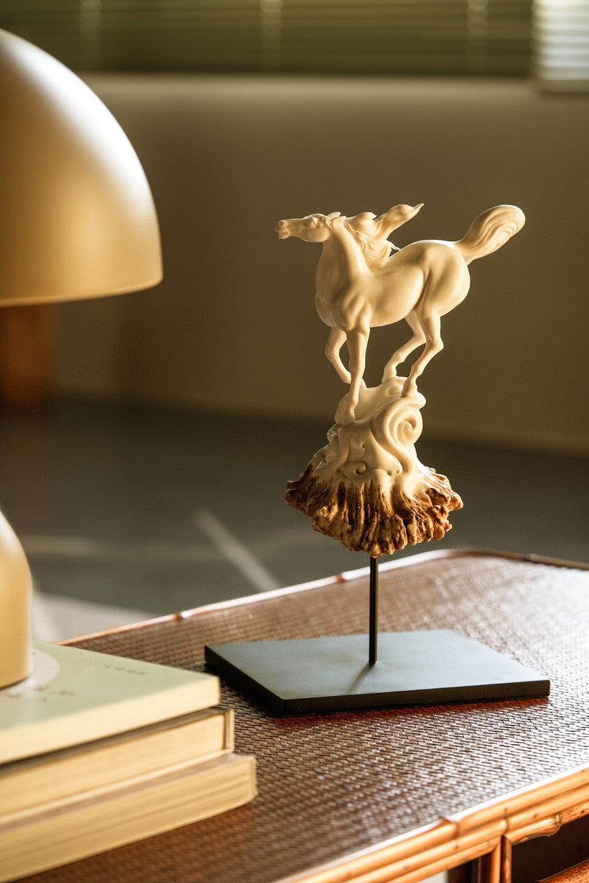 Lie Ma  - Mammoth figurine