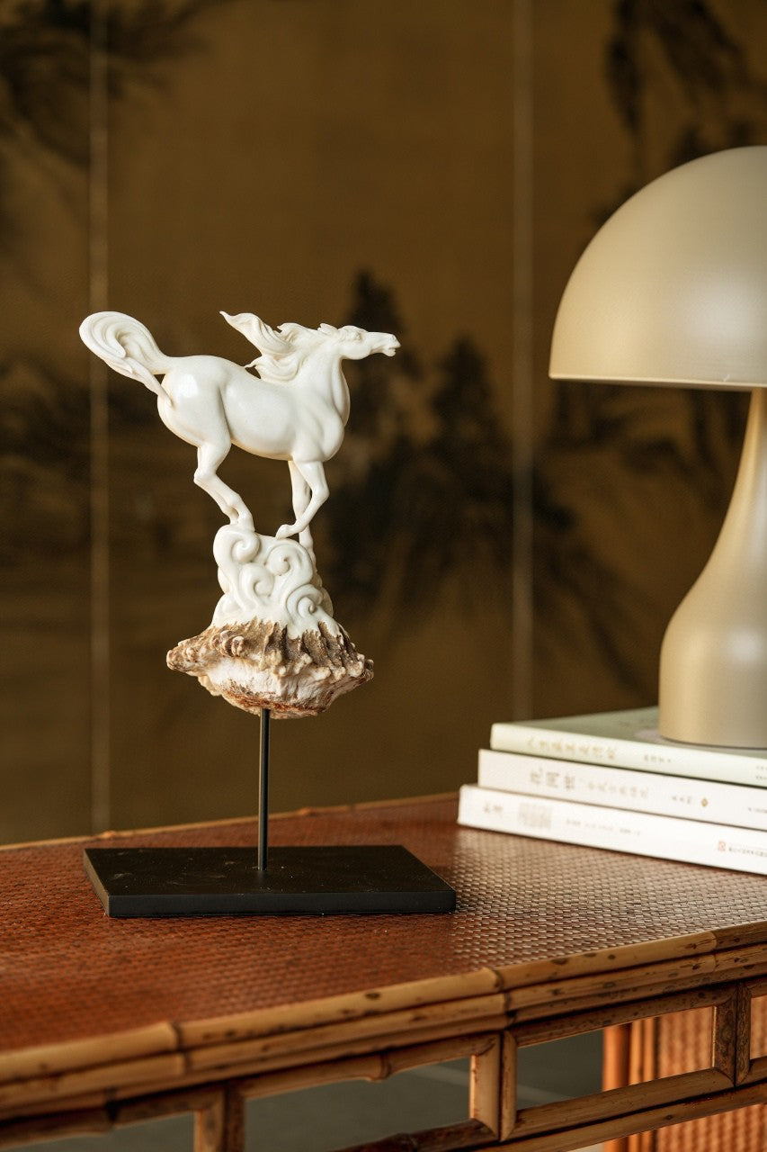 Lie Ma  - Mammoth figurine
