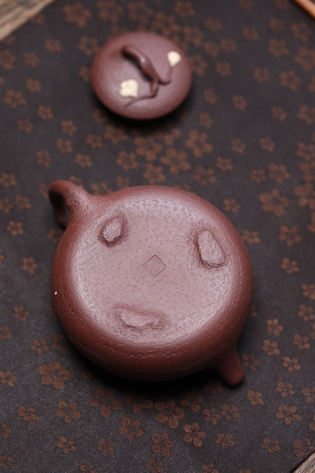 Fan Chen  160cc - Yixing Zisha Purple Clay Teapot