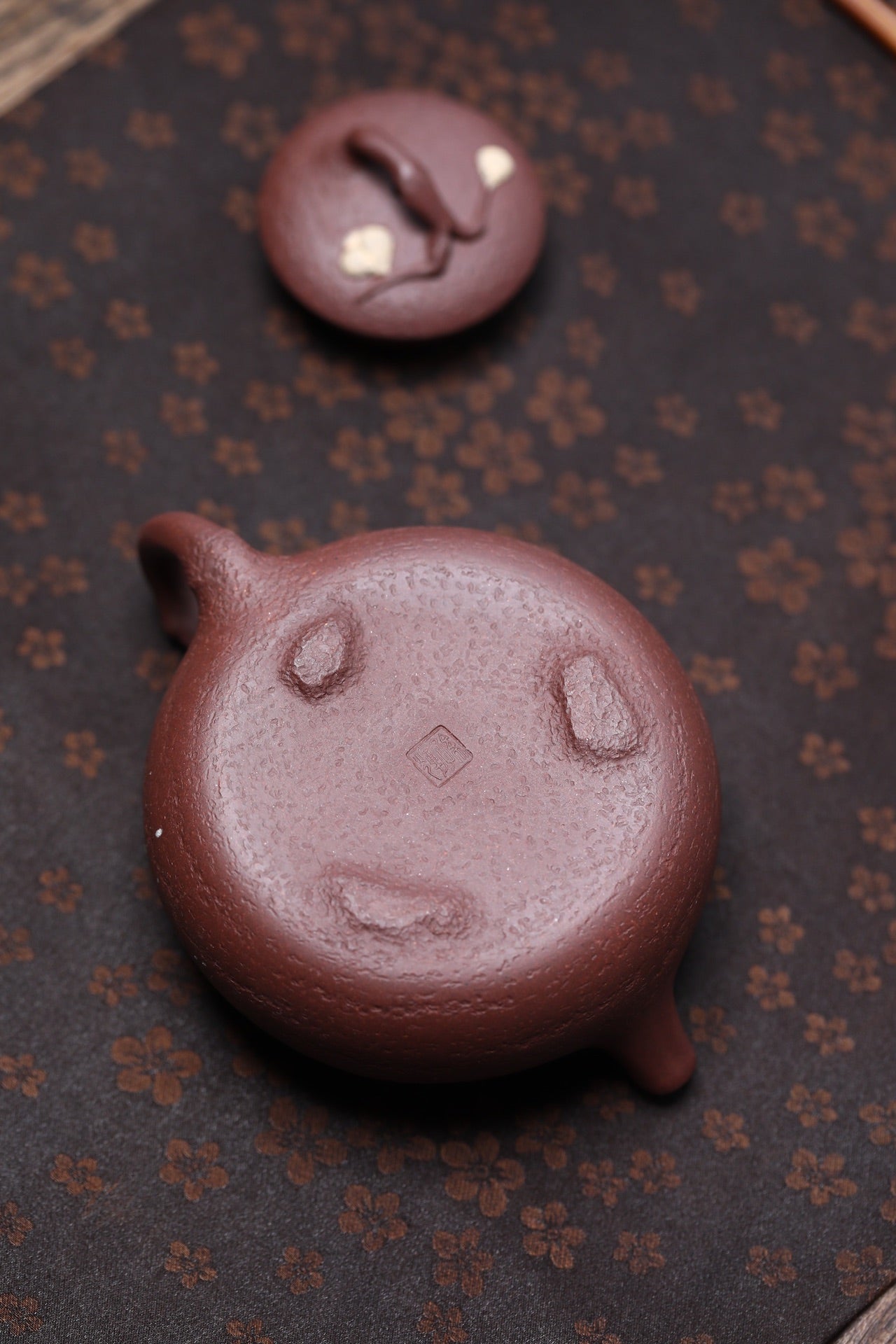 Fan Chen  160cc - Yixing Zisha Purple Clay Teapot