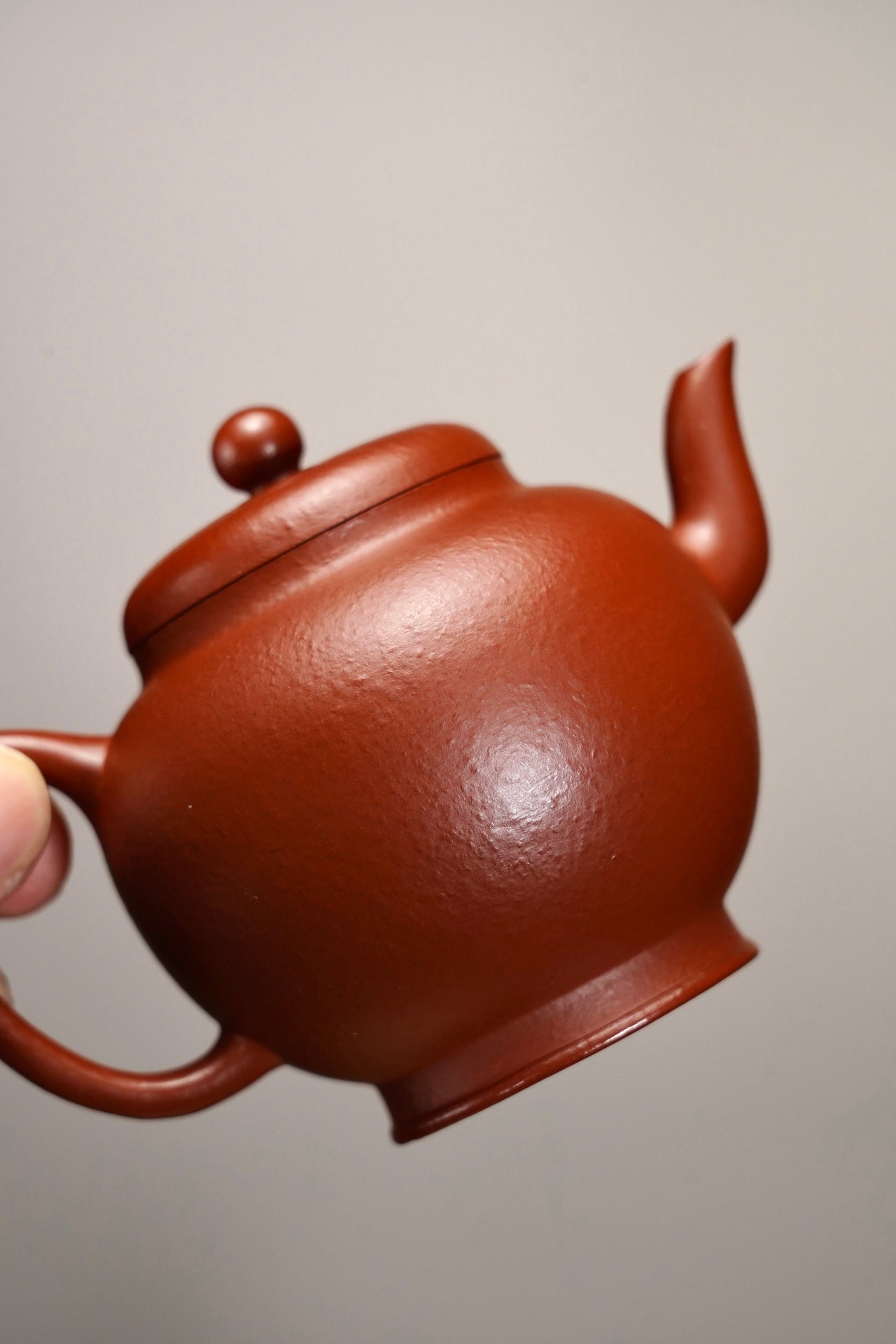 Nan Zhou Gao Shan  160cc - Yixing Zisha Purple Clay Teapot