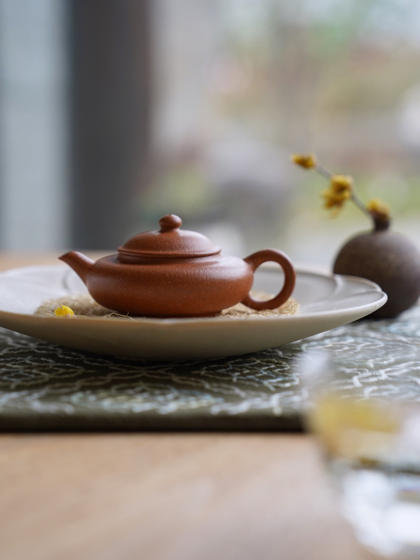 Ai Pan Hu  60cc - Yixing Zisha Purple Clay Teapot