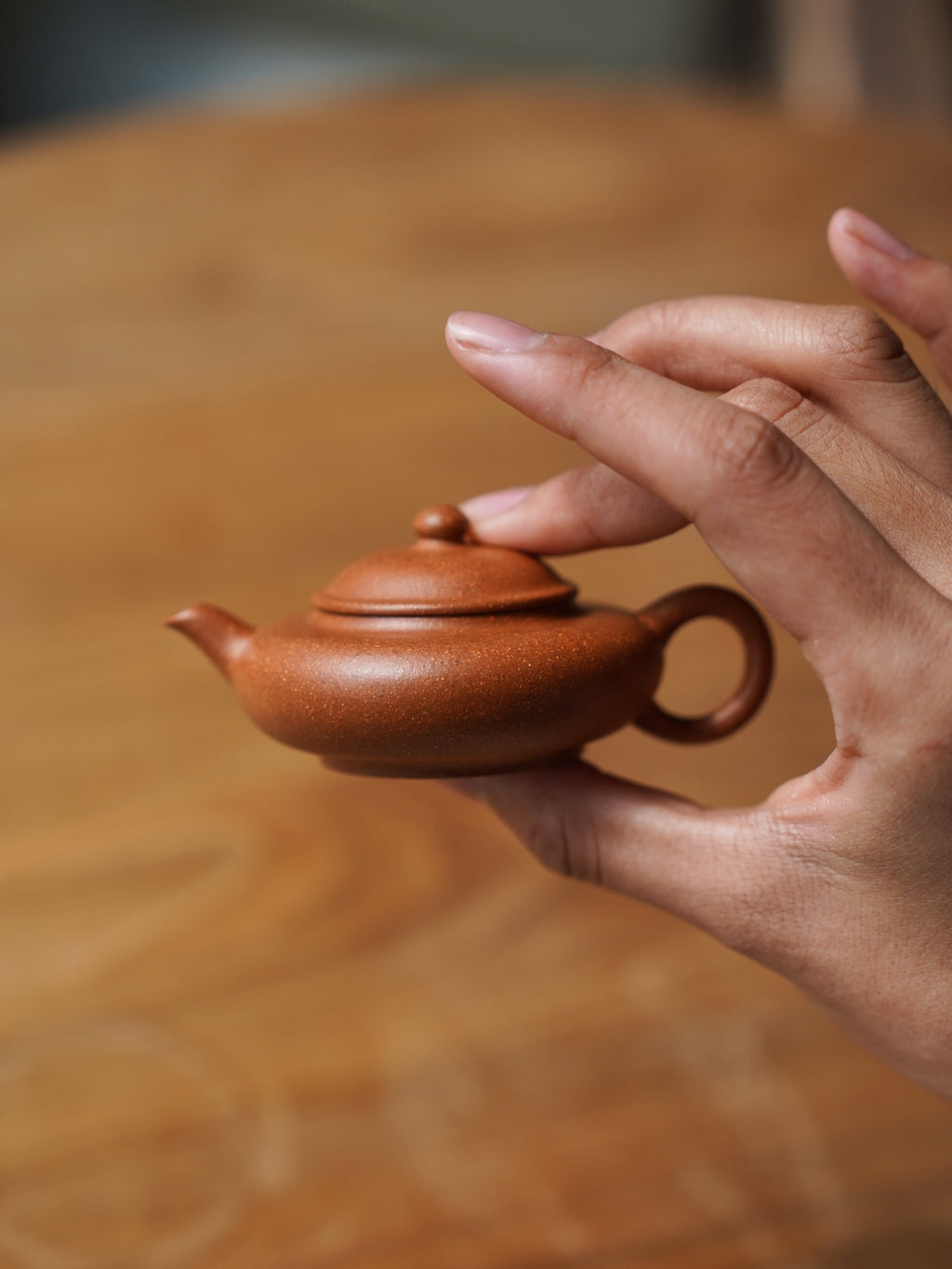 Ai Pan Hu  60cc - Yixing Zisha Purple Clay Teapot