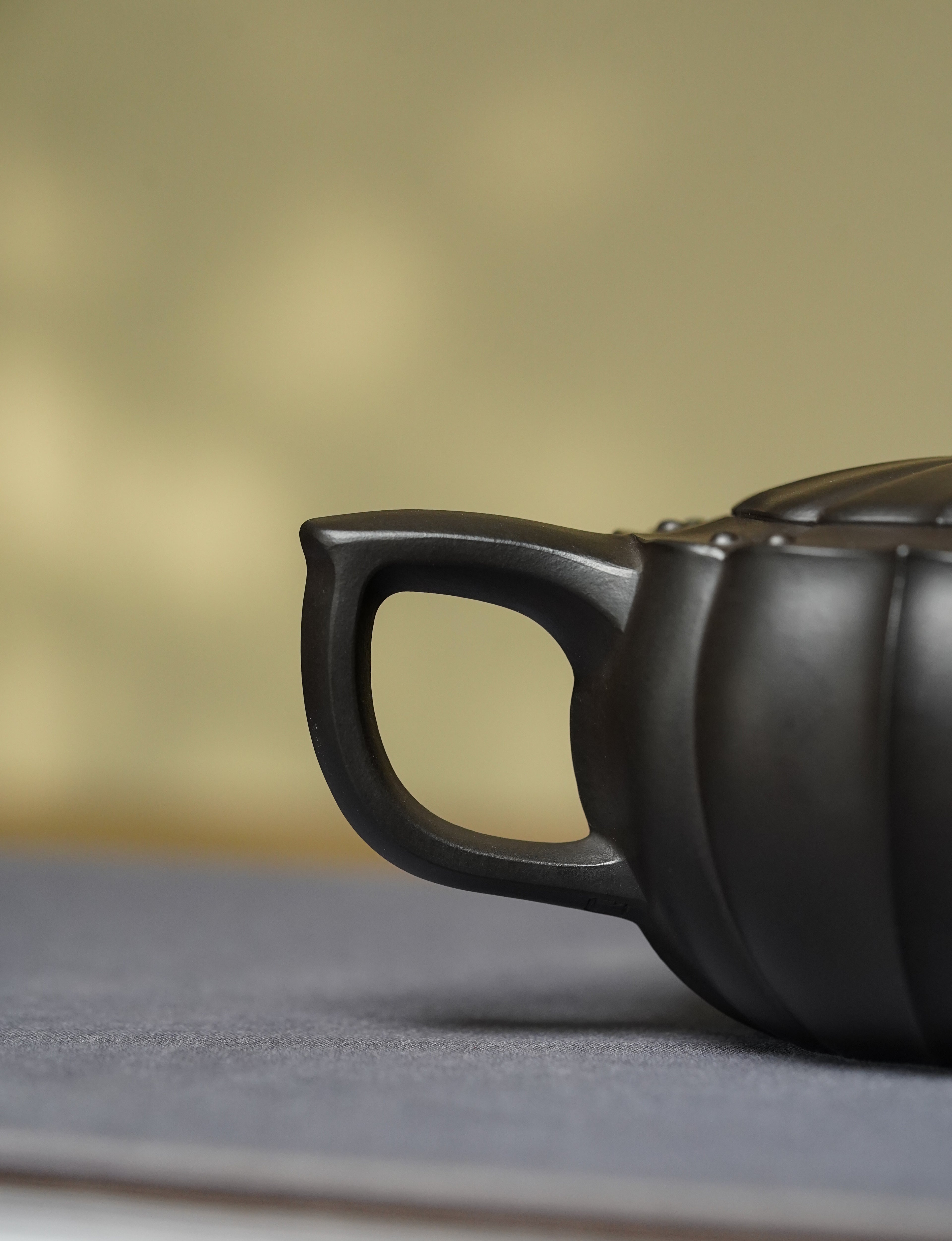 Wan Deng  280cc - Yixing Zisha Purple Clay Teapot