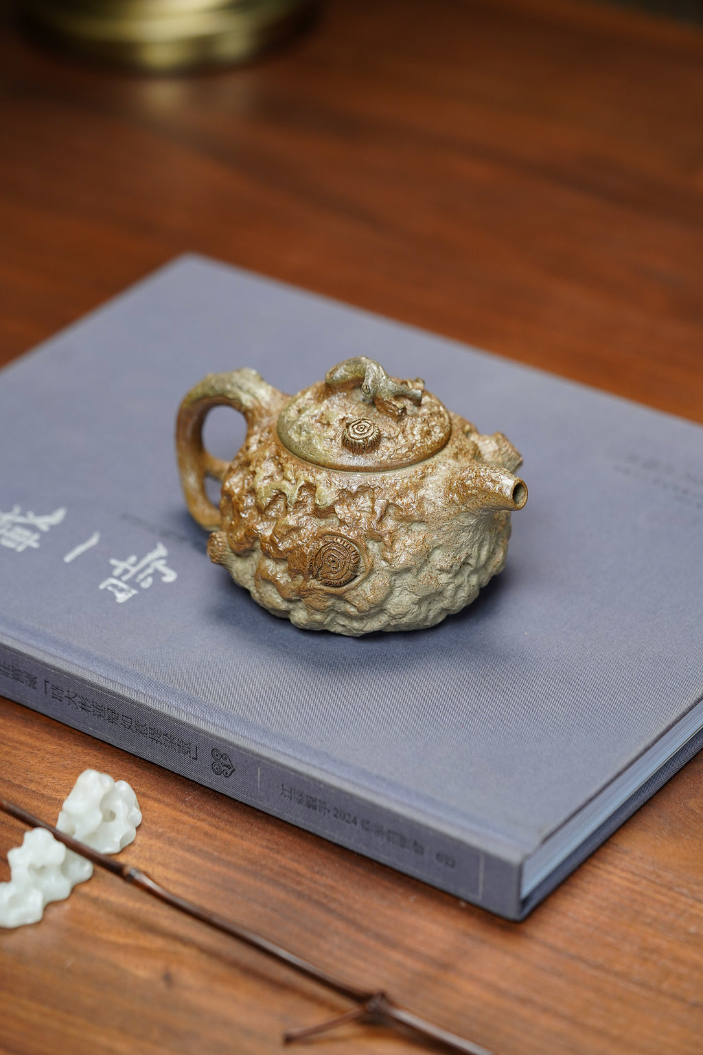 Gu Mu Feng Chun  230cc - Yixing Zisha Purple Clay Teapot