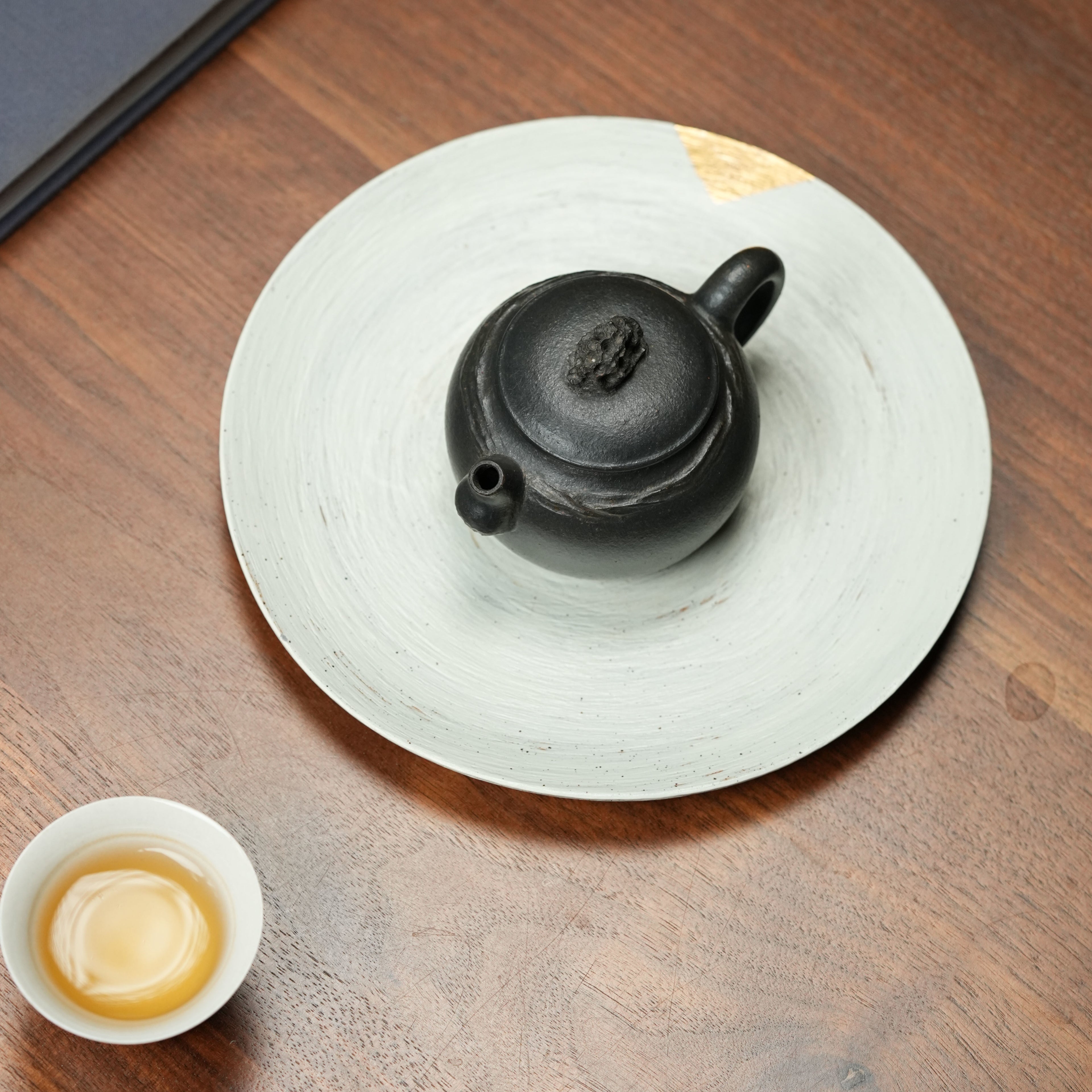 Tai Hu Shi Qu   130cc - Yixing Zisha Purple Clay Teapot