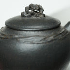 Tai Hu Shi Qu   130cc - Yixing Zisha Purple Clay Teapot