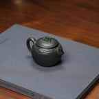Tai Hu Shi Qu   130cc - Yixing Zisha Purple Clay Teapot