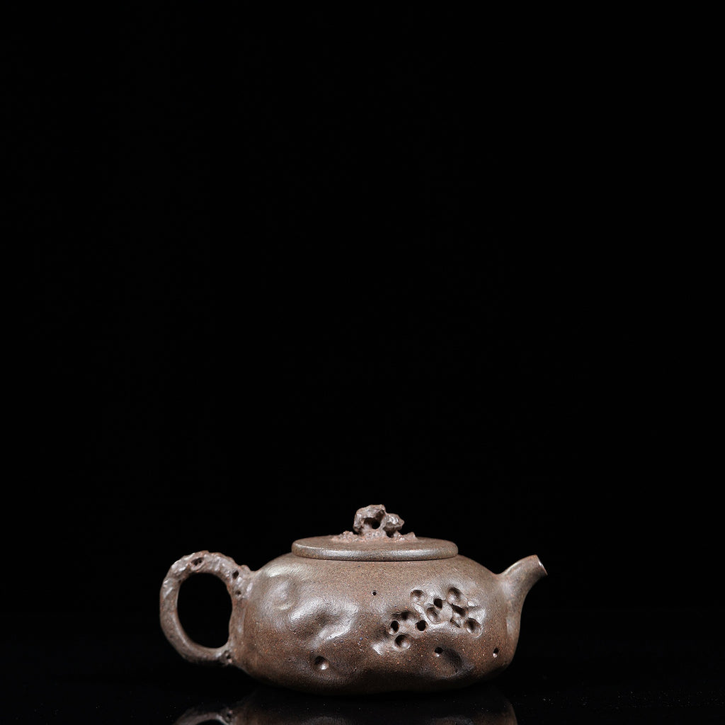 Tai Hu Shi Qu   180cc - Yixing Zisha Purple Clay Teapot