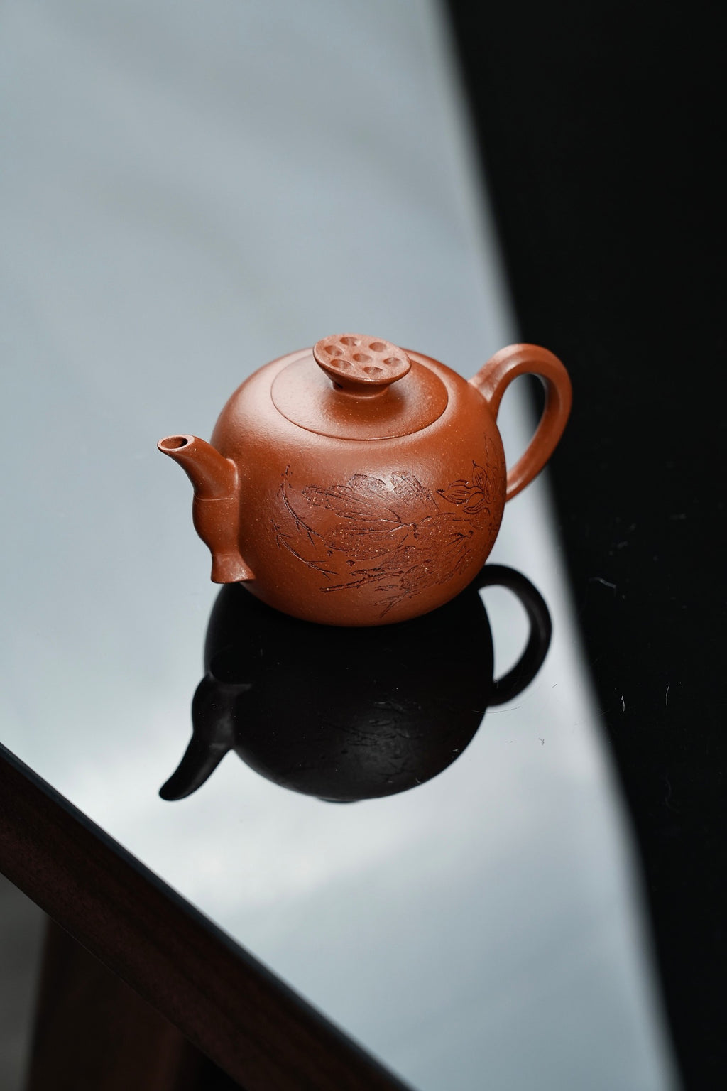 Lian   160cc - Yixing Zisha Purple Clay Teapot