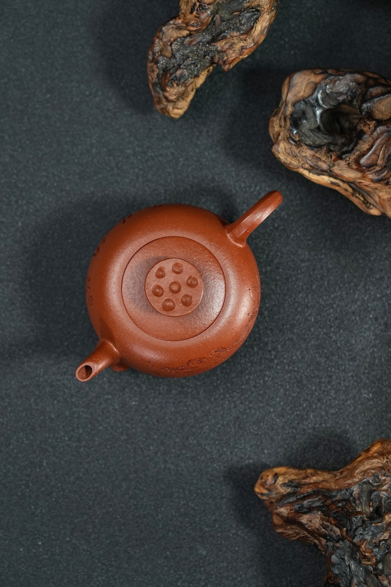 Lian   160cc - Yixing Zisha Purple Clay Teapot
