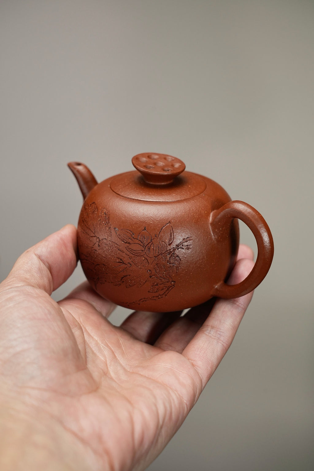 Lian   160cc - Yixing Zisha Purple Clay Teapot