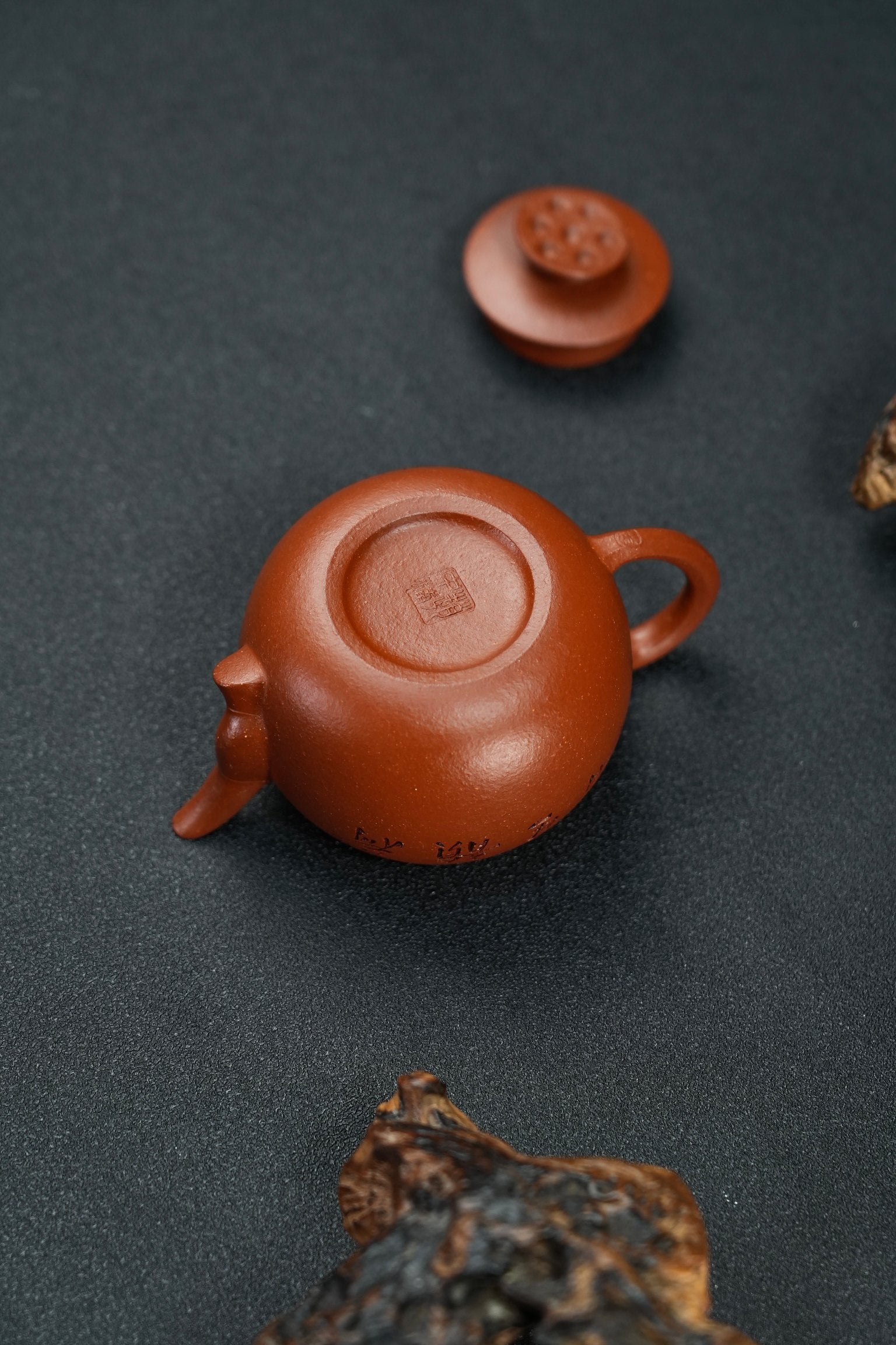 Lian   160cc - Yixing Zisha Purple Clay Teapot