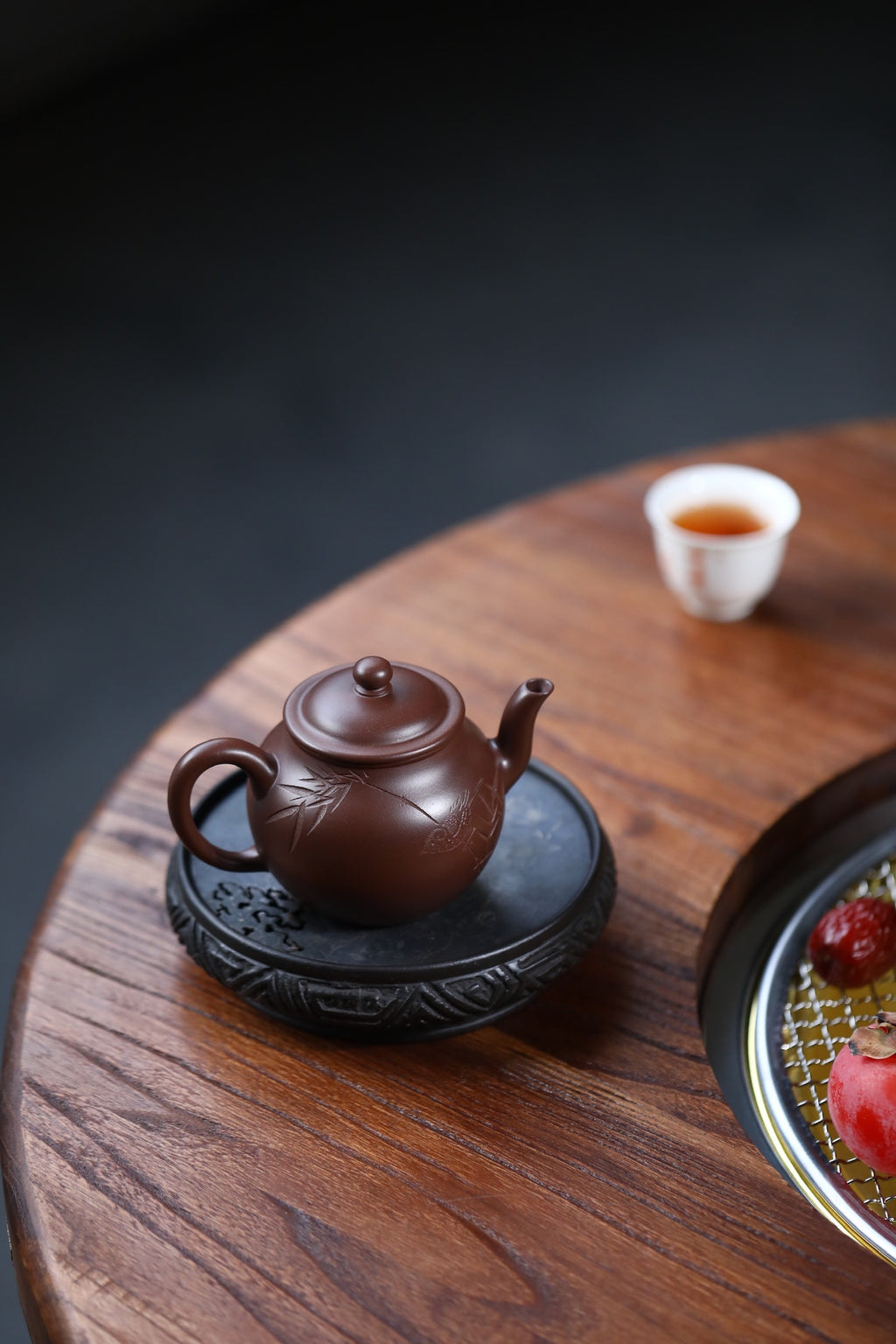 Jin Zhu  180cc - Yixing Zisha Purple Clay Teapot