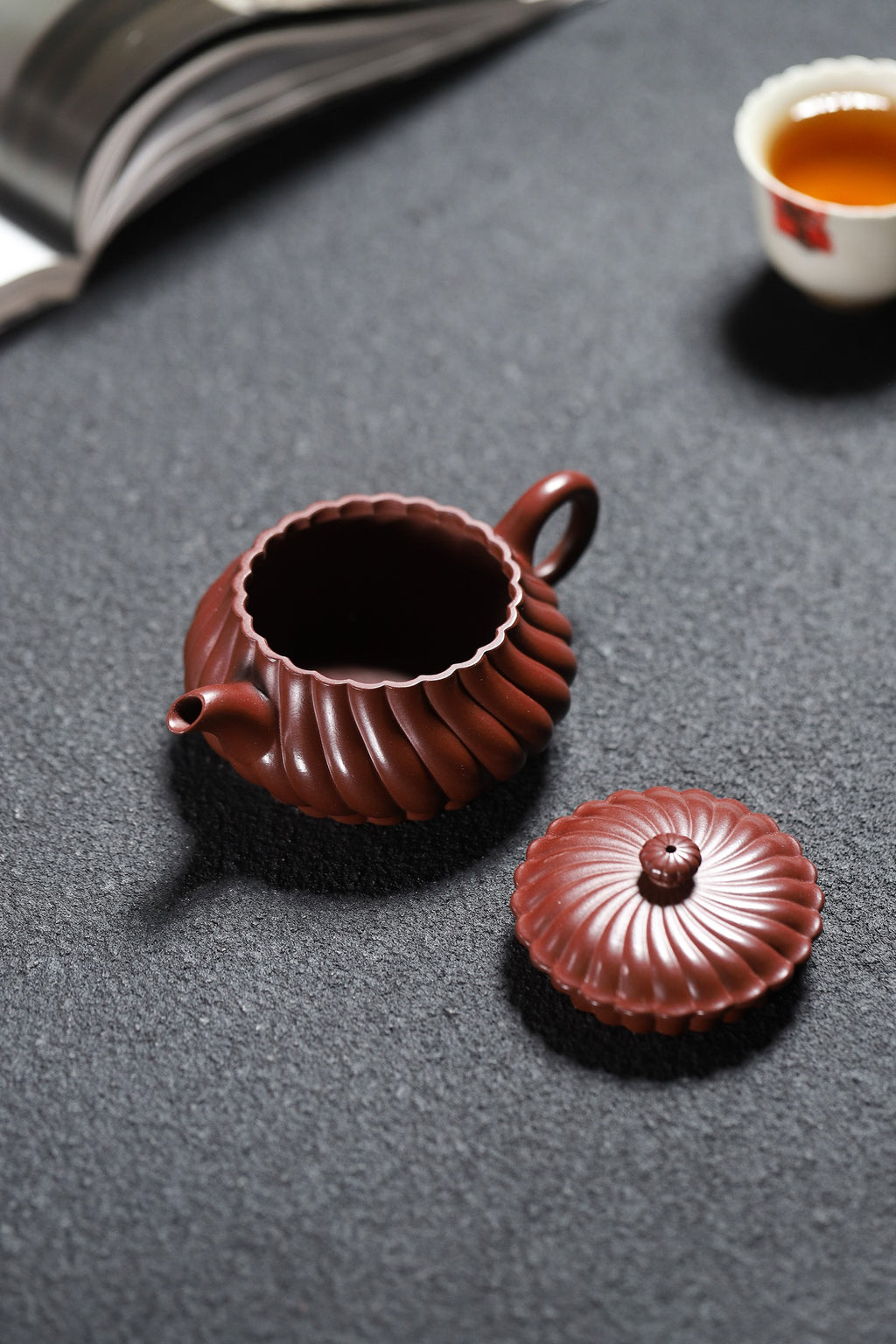 Jin Wen Ming Lu  170cc - Yixing Zisha Purple Clay Teapot