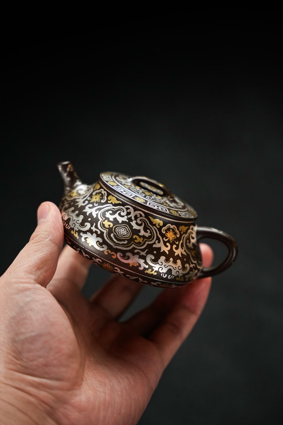 Yue Piao  160cc - Yixing Zisha Purple Clay Teapot