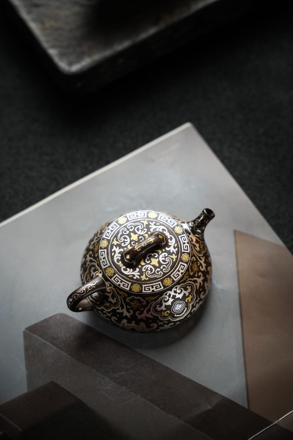 Yue Piao  160cc - Yixing Zisha Purple Clay Teapot