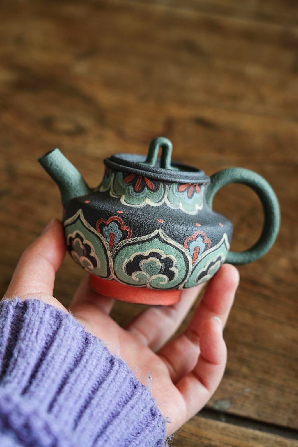 Dun Huang Tuan Hua   170cc - Yixing Zisha Purple Clay Teapot
