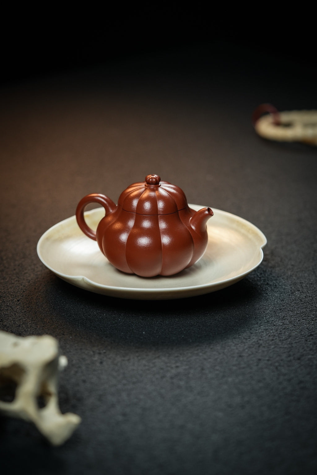 Fan Xin Ling Long   130cc - Yixing Zisha Purple Clay Teapot