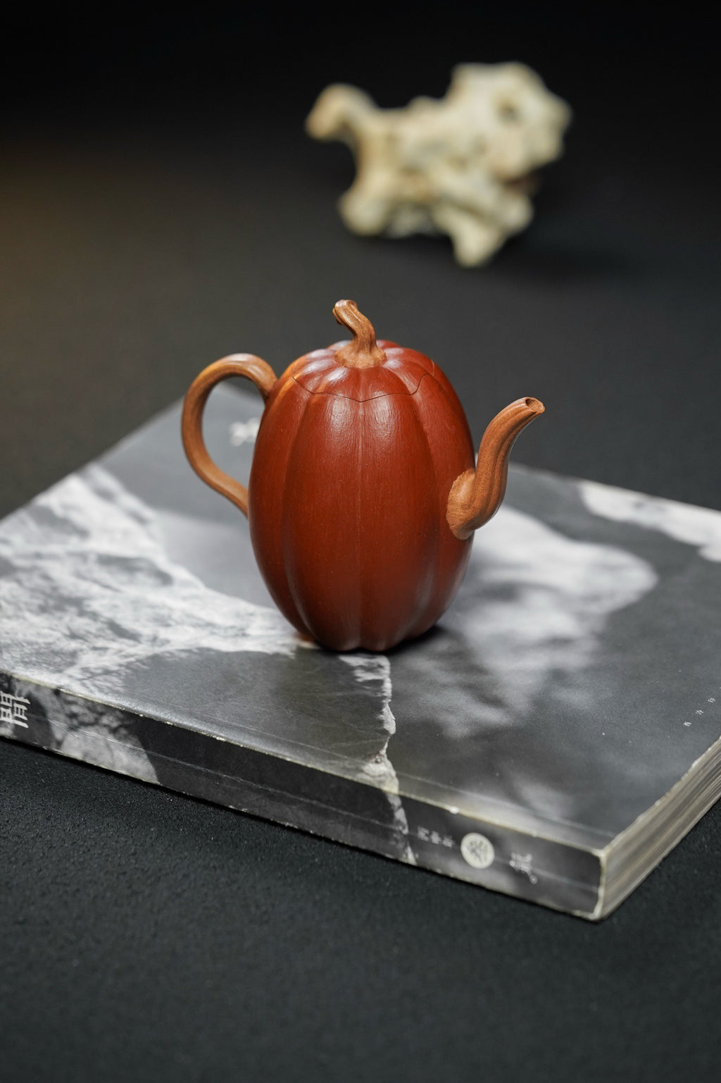 Jing Le Nan Gua   208cc - Yixing Zisha Purple Clay Teapot