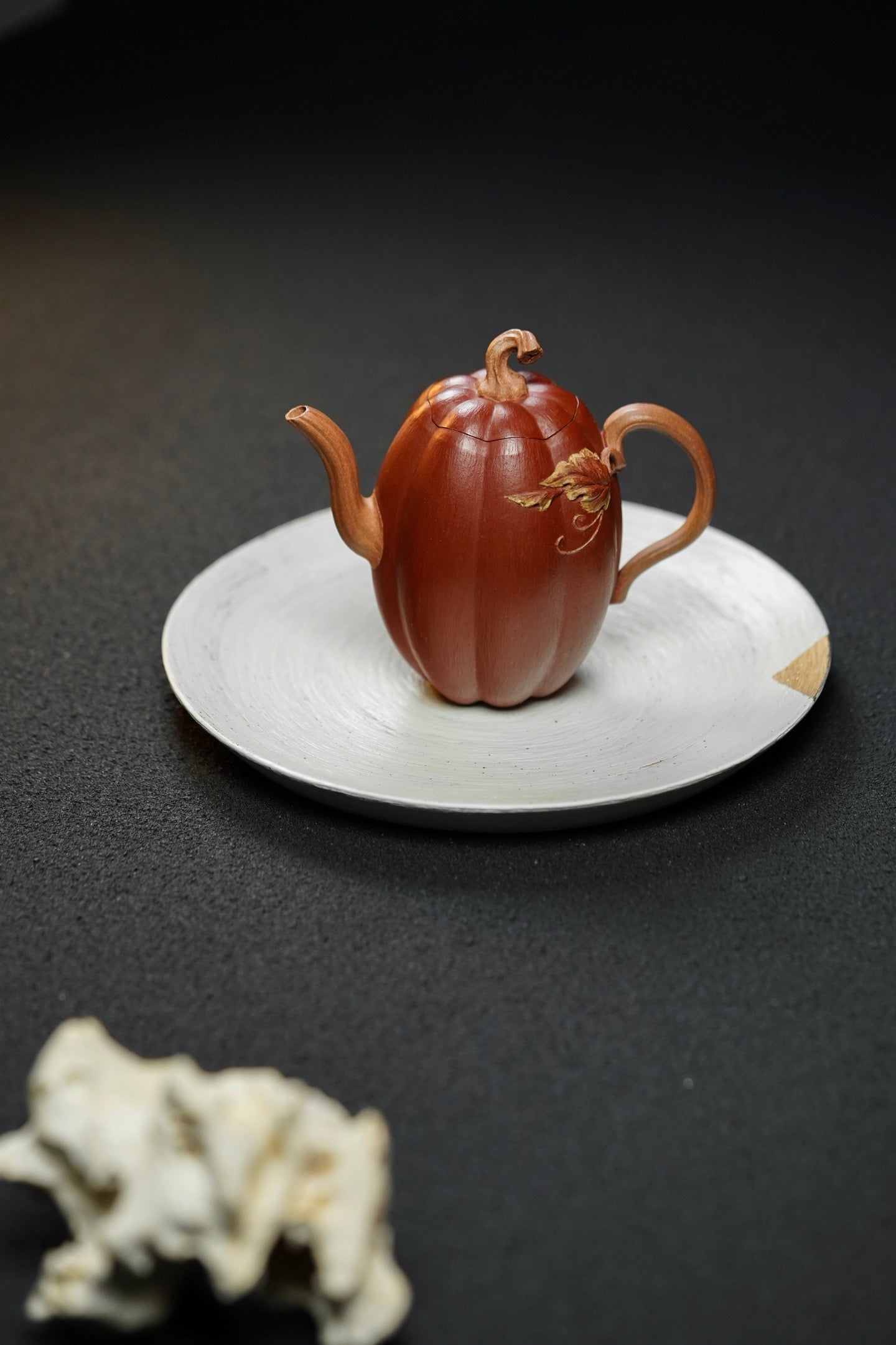 Jing Le Nan Gua   208cc - Yixing Zisha Purple Clay Teapot