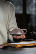 Bian Shi Piao   220cc - Yixing Zisha Purple Clay Teapot