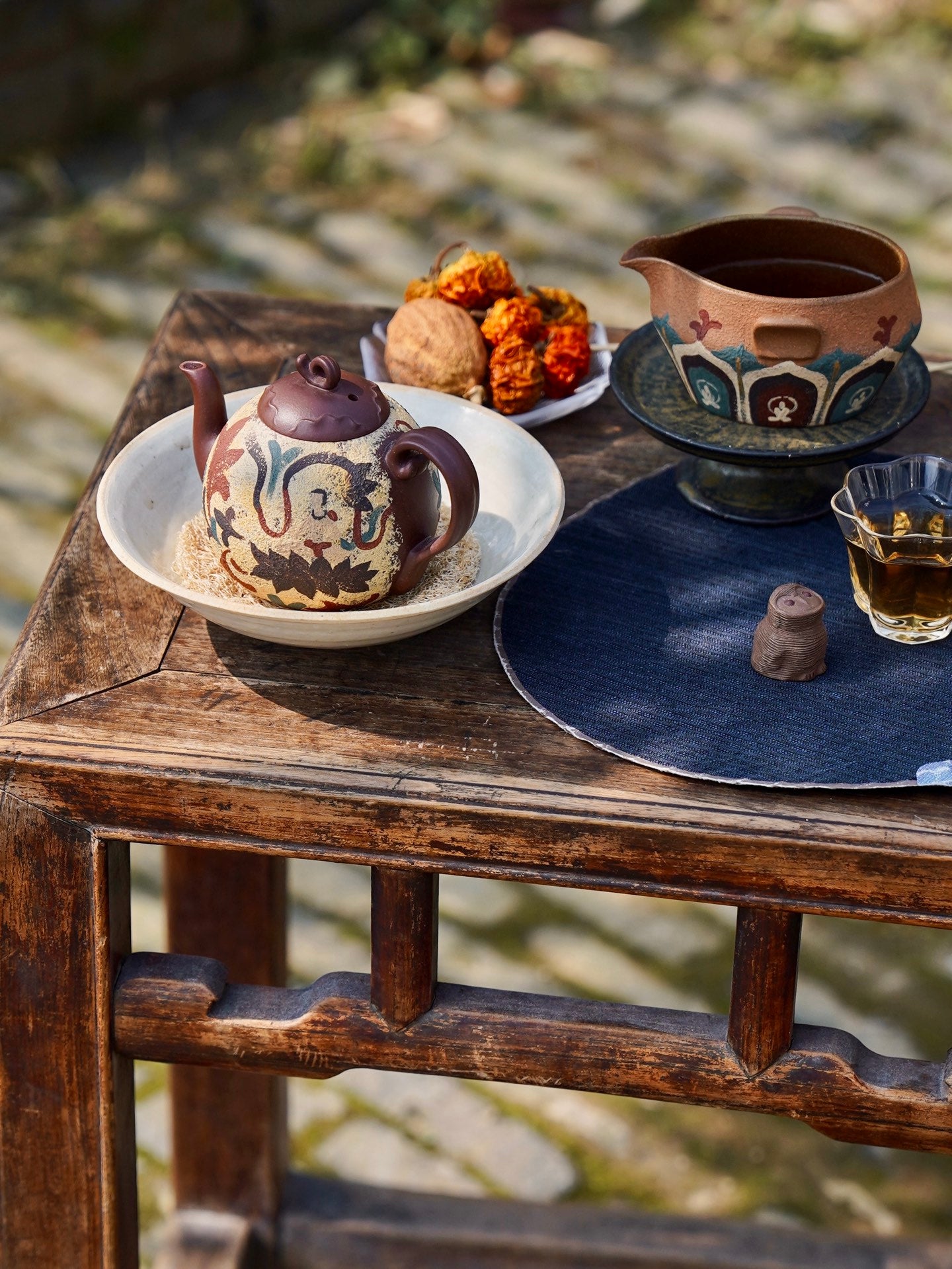 Hao Yun Lian Lian  180cc - Yixing Zisha Purple Clay Teapot