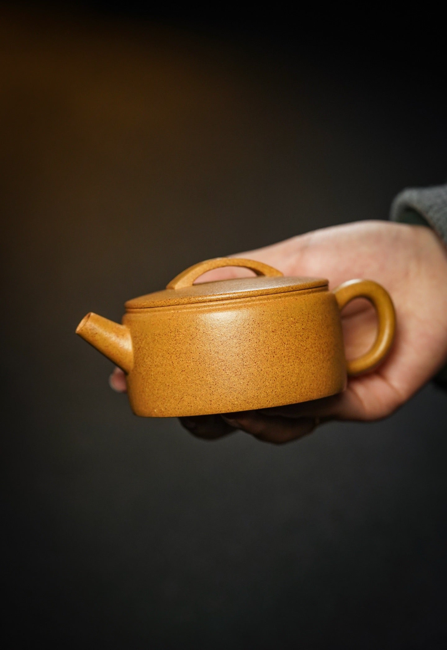 Han Wa  180cc  - Yixing Zisha Purple Clay Teapot