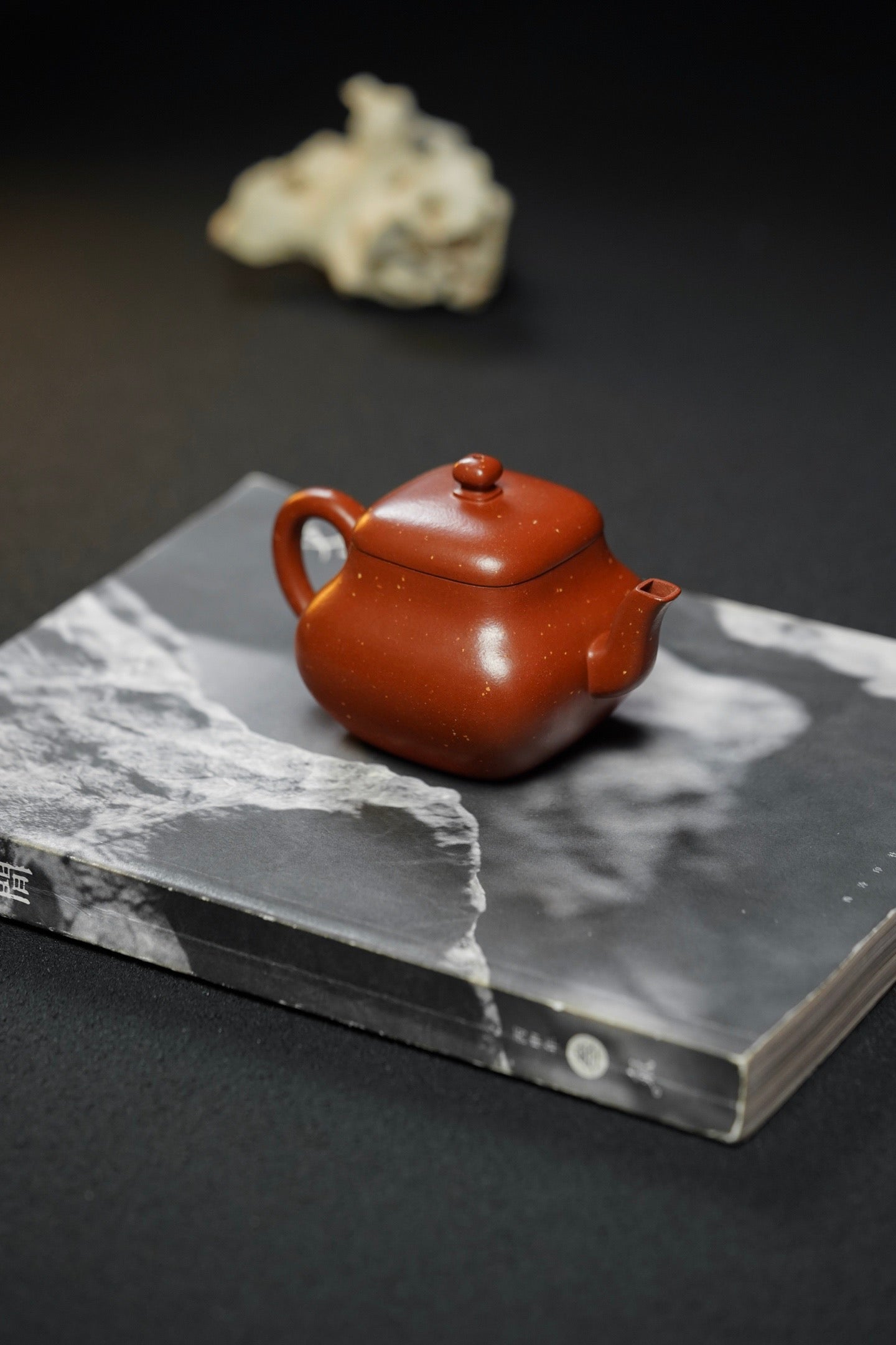 Si Fang Jun De   180cc - Yixing Zisha Purple Clay Teapot