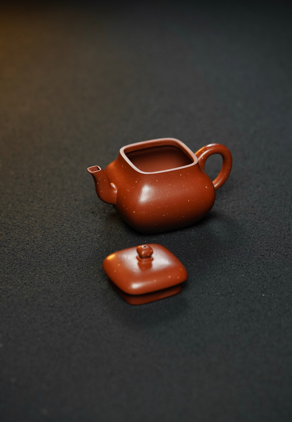 Si Fang Jun De   180cc - Yixing Zisha Purple Clay Teapot