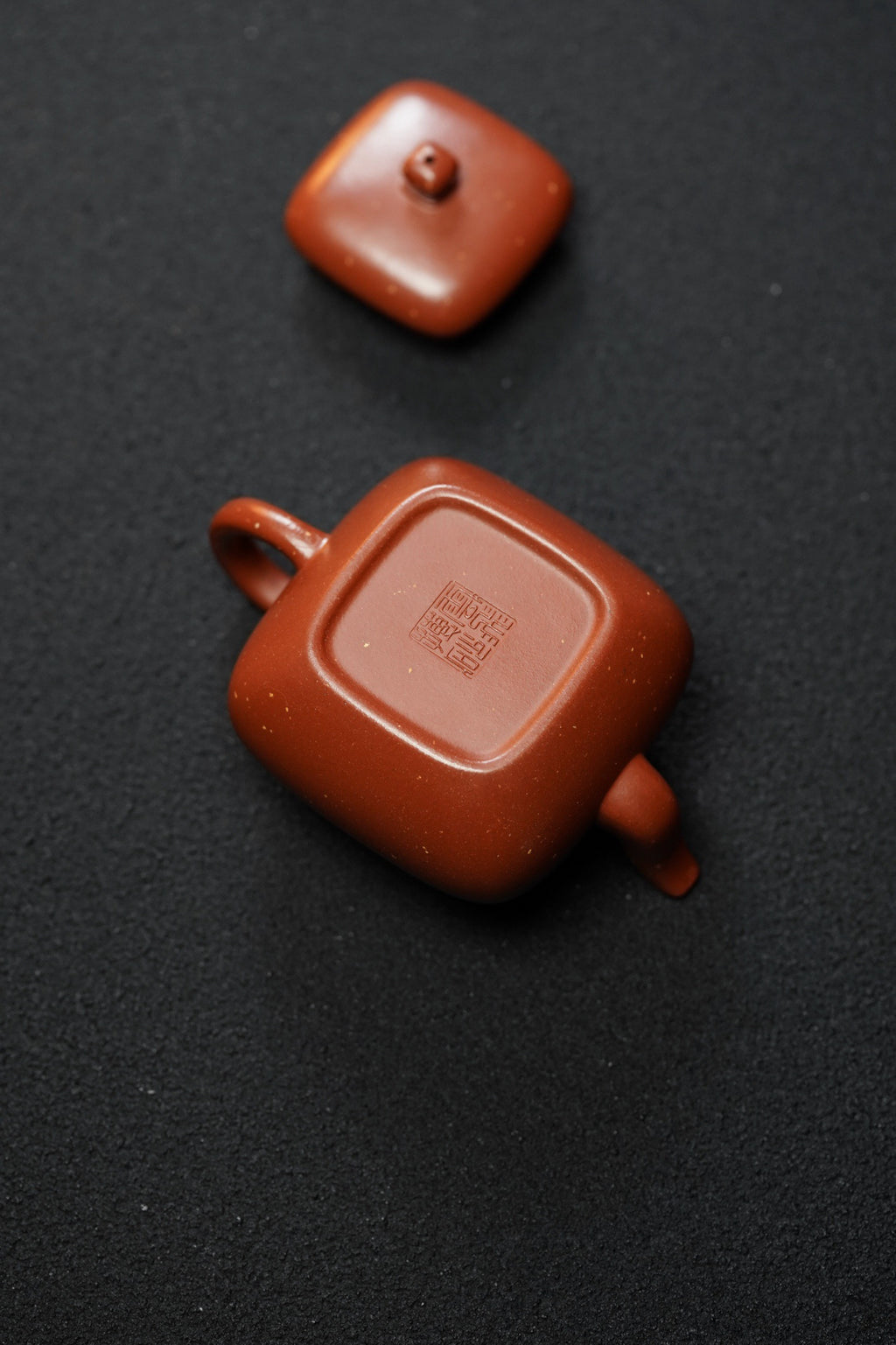 Si Fang Jun De   180cc - Yixing Zisha Purple Clay Teapot