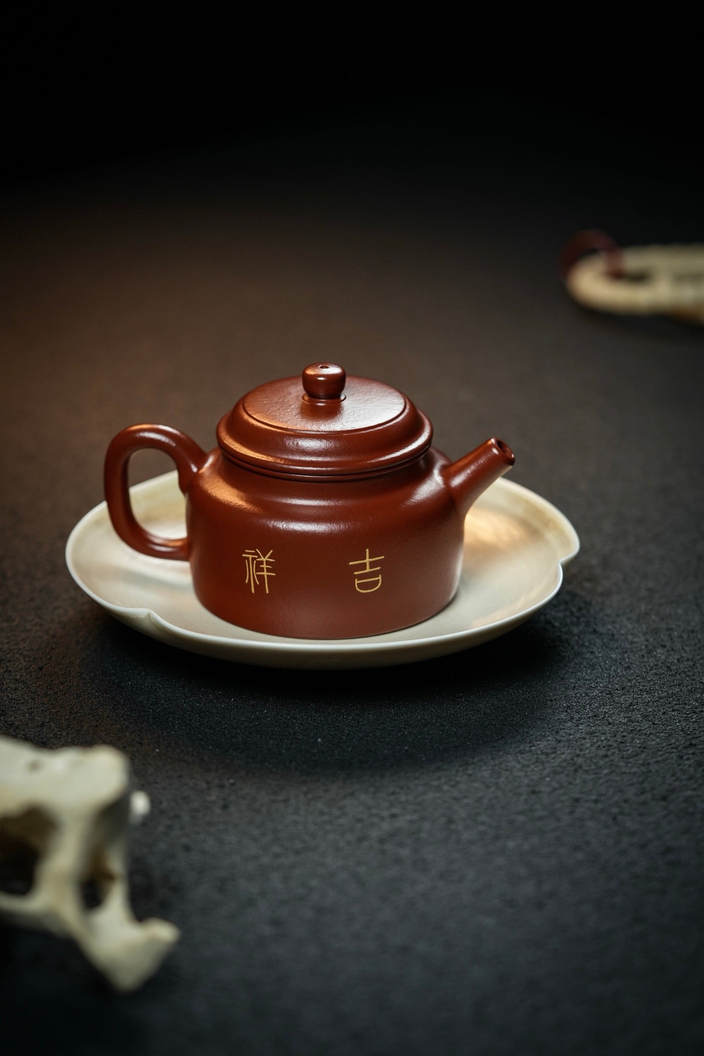 Da Heng De Zhong  160cc - Yixing Zisha Purple Clay Teapot