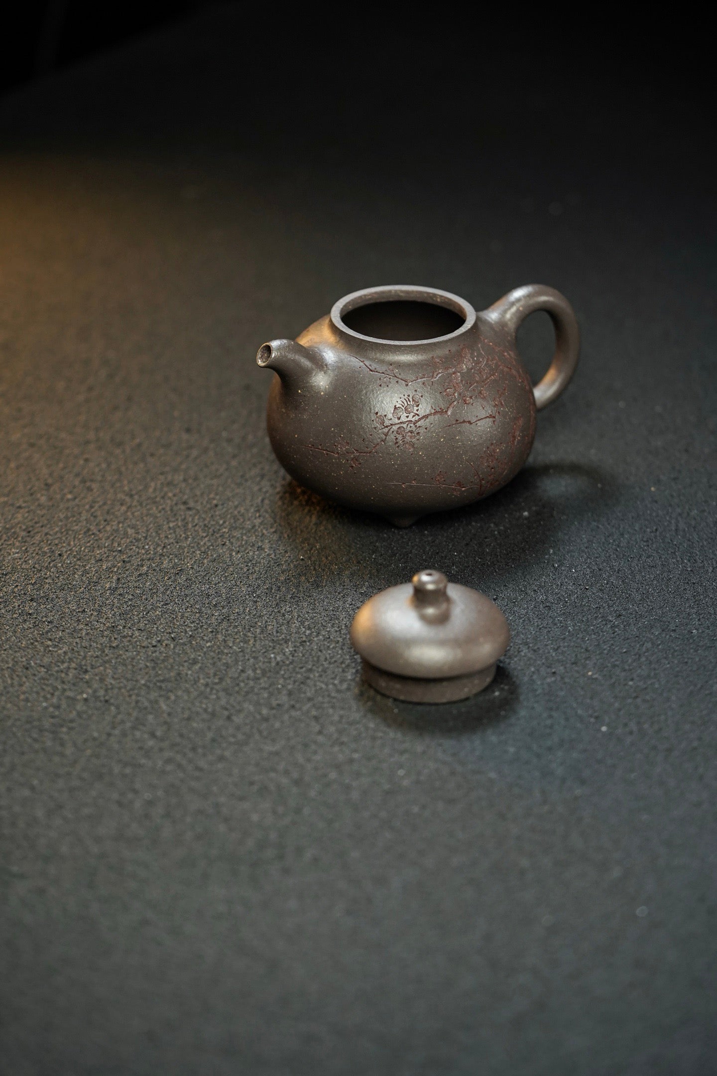 Ru Ding  260cc - Yixing Zisha Purple Clay Teapot