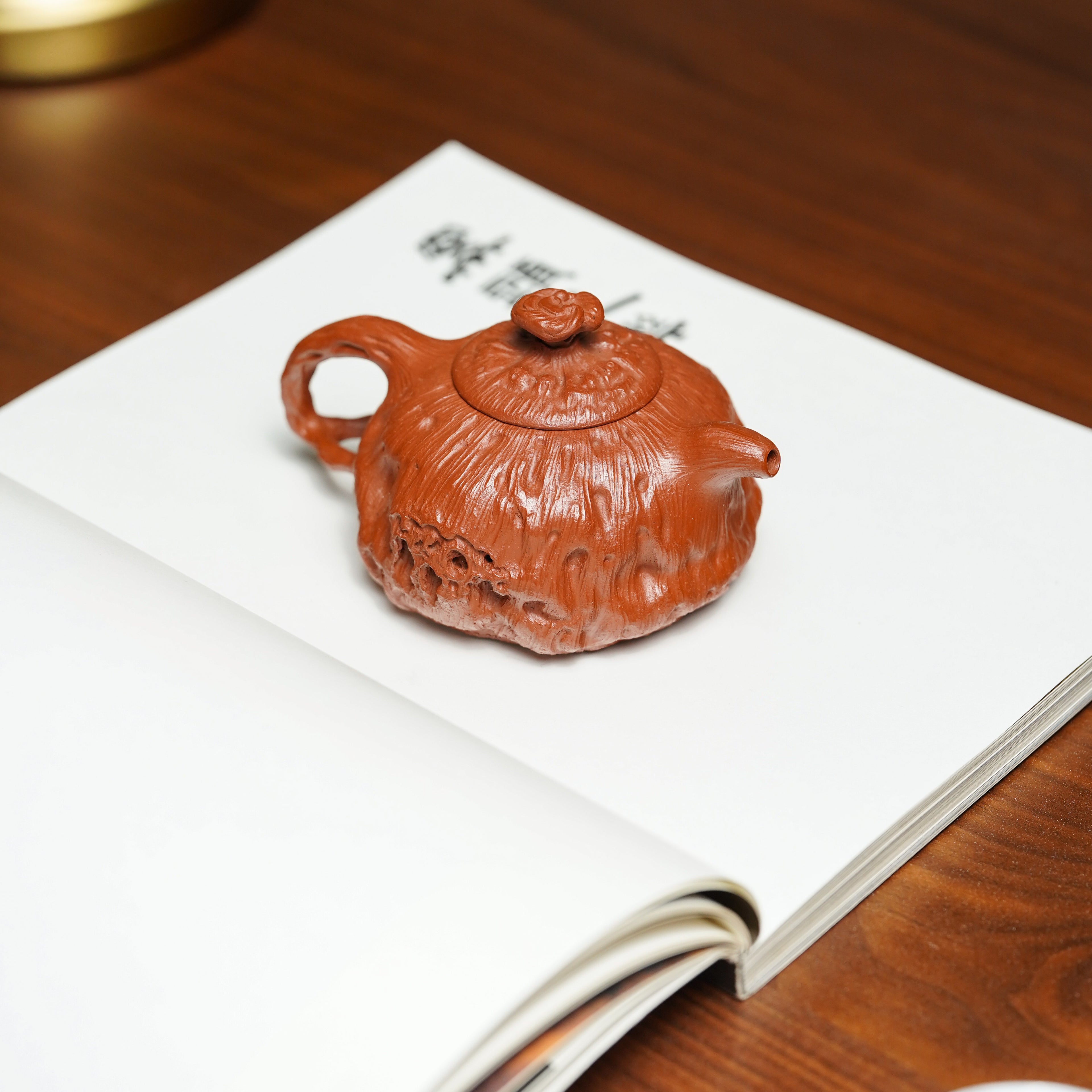 Gong Chun Hu   220cc - Yixing Zisha Purple Clay Teapot