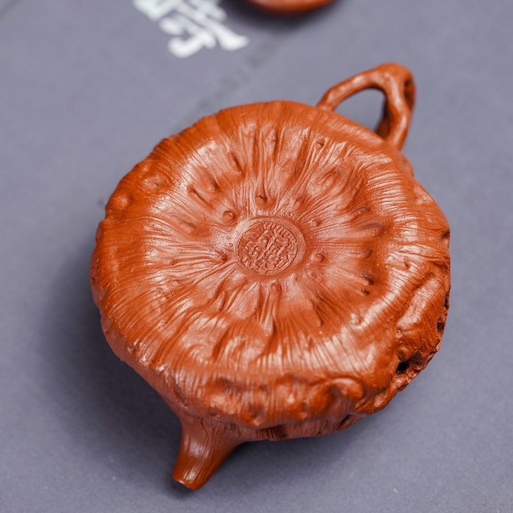 Gong Chun Hu   220cc - Yixing Zisha Purple Clay Teapot