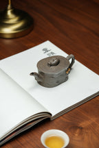 Ling Hu   120cc - Yixing Zisha Purple Clay Teapot