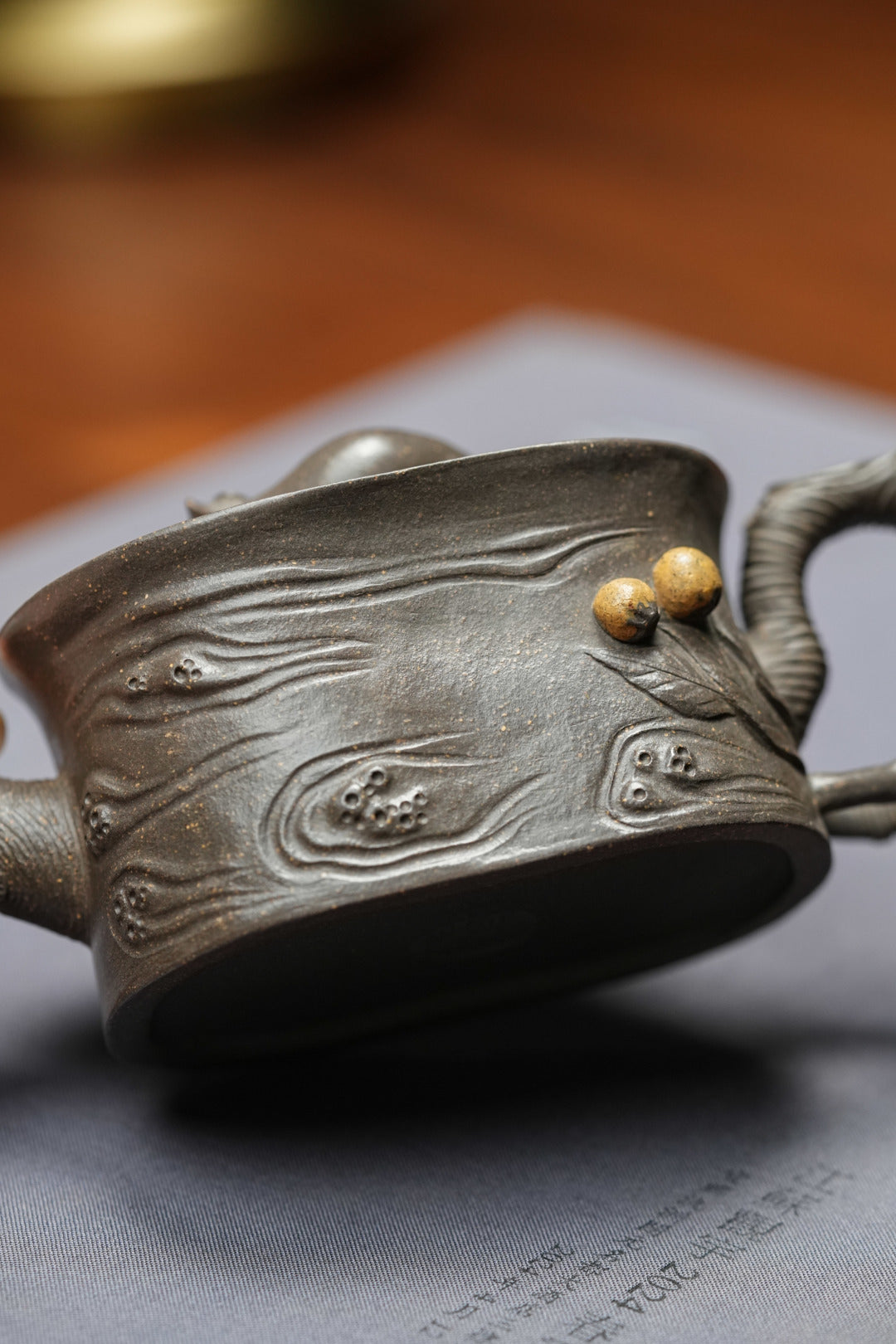 Ling Hu   120cc - Yixing Zisha Purple Clay Teapot