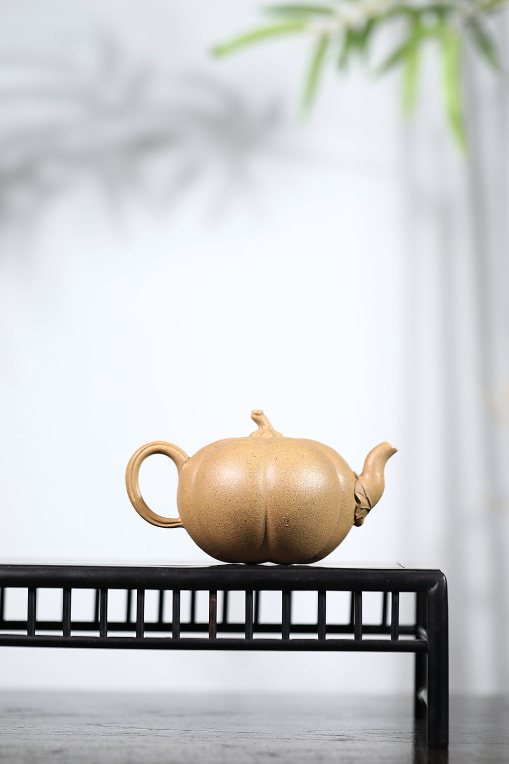 Nan Gua Hu  220cc - Yixing Zisha Purple Clay Teapot